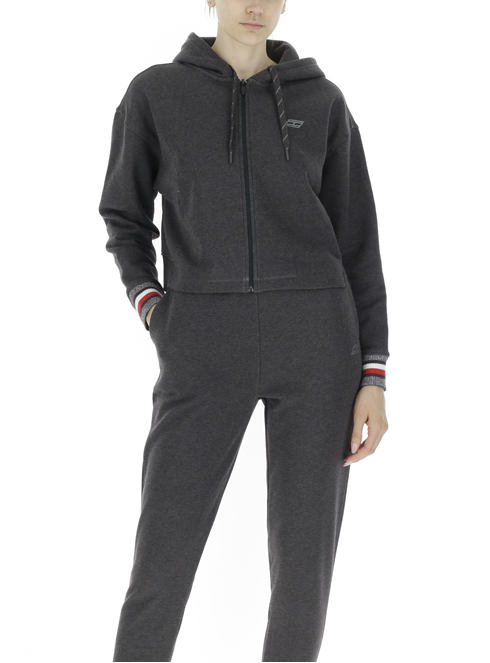 Tommy Hilfiger abbigliamento, Tommy Hilfiger outlet | Sorelle Ramonda